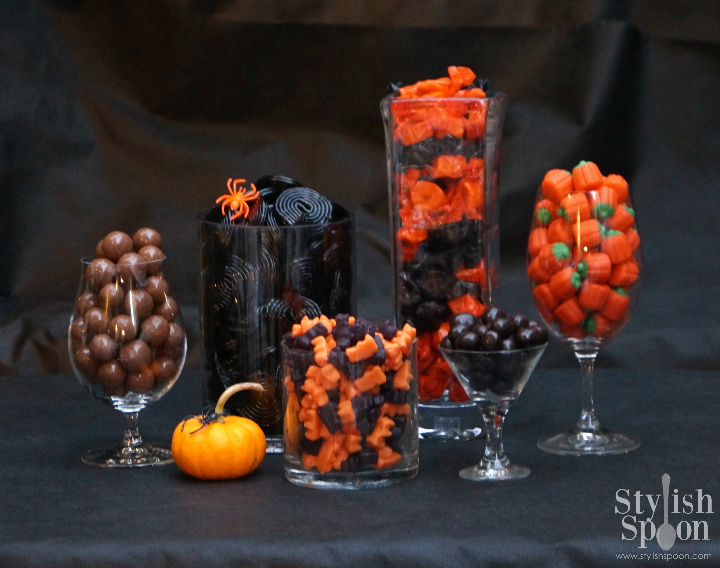 em-Halloween-em-Grownup-Candy-Buffet Stylish Spoon