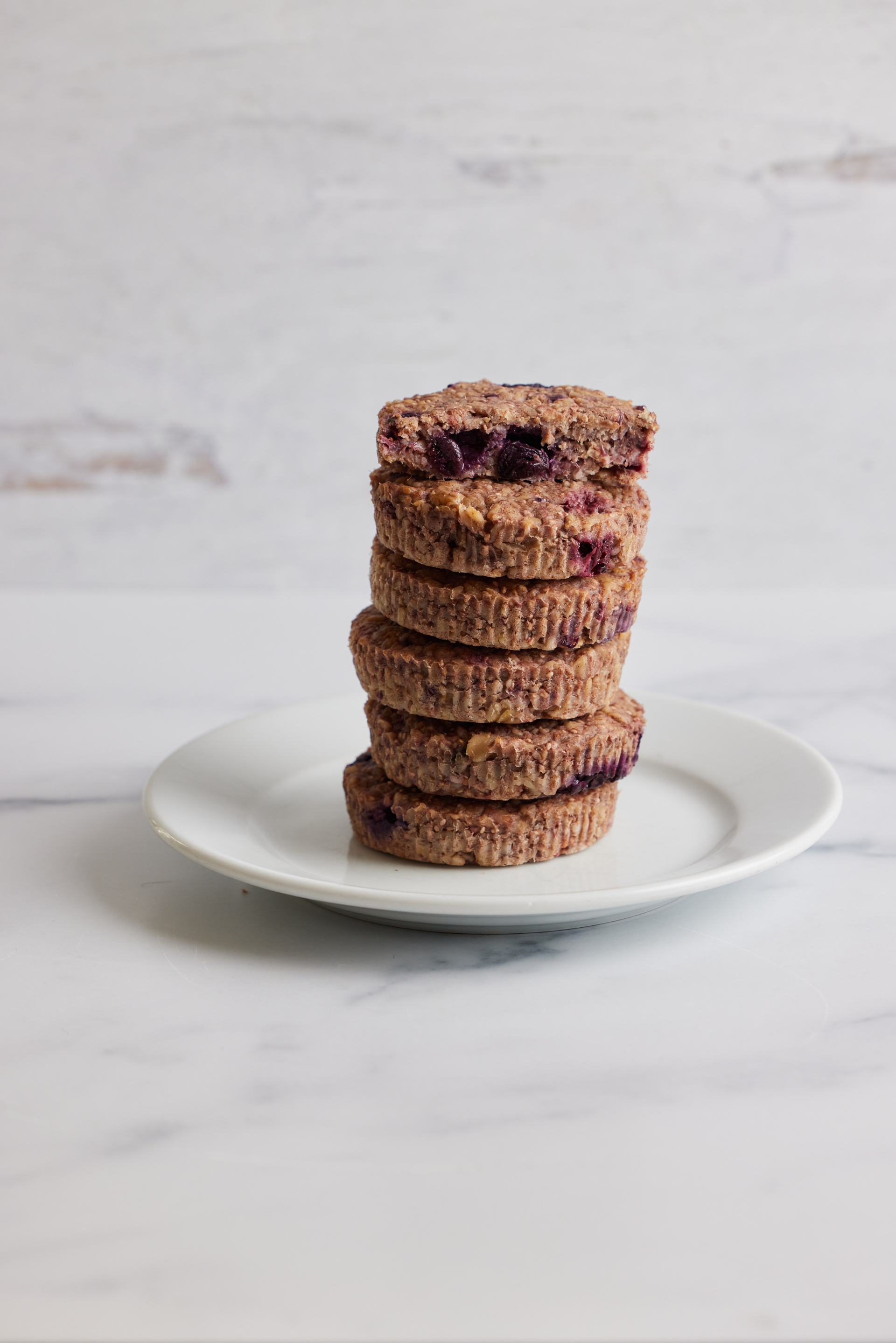 Mixed Berry OatMEAL Cups Stylish Spoon