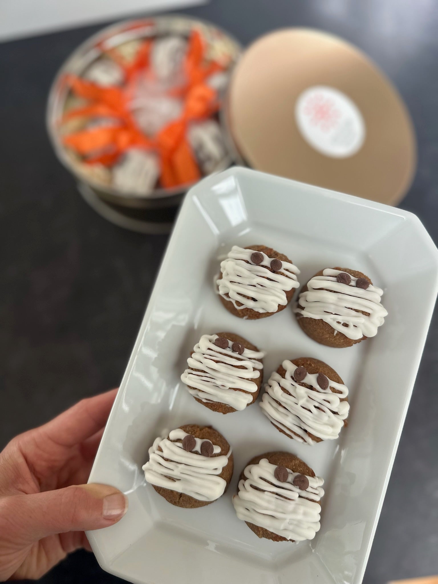 Gift Tin: Molasses Spice Yummy Mummies