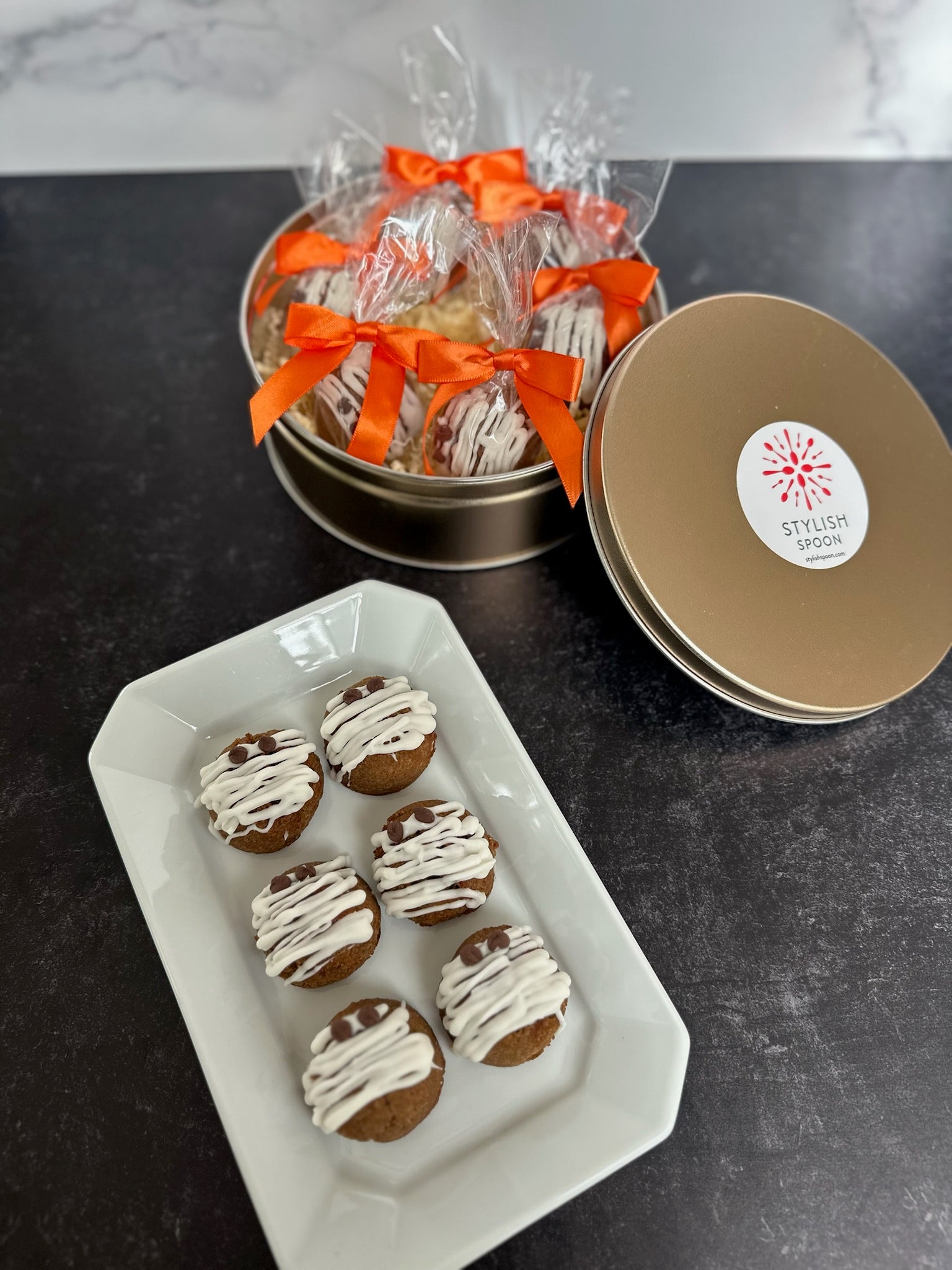 Gift Tin: Molasses Spice Yummy Mummies