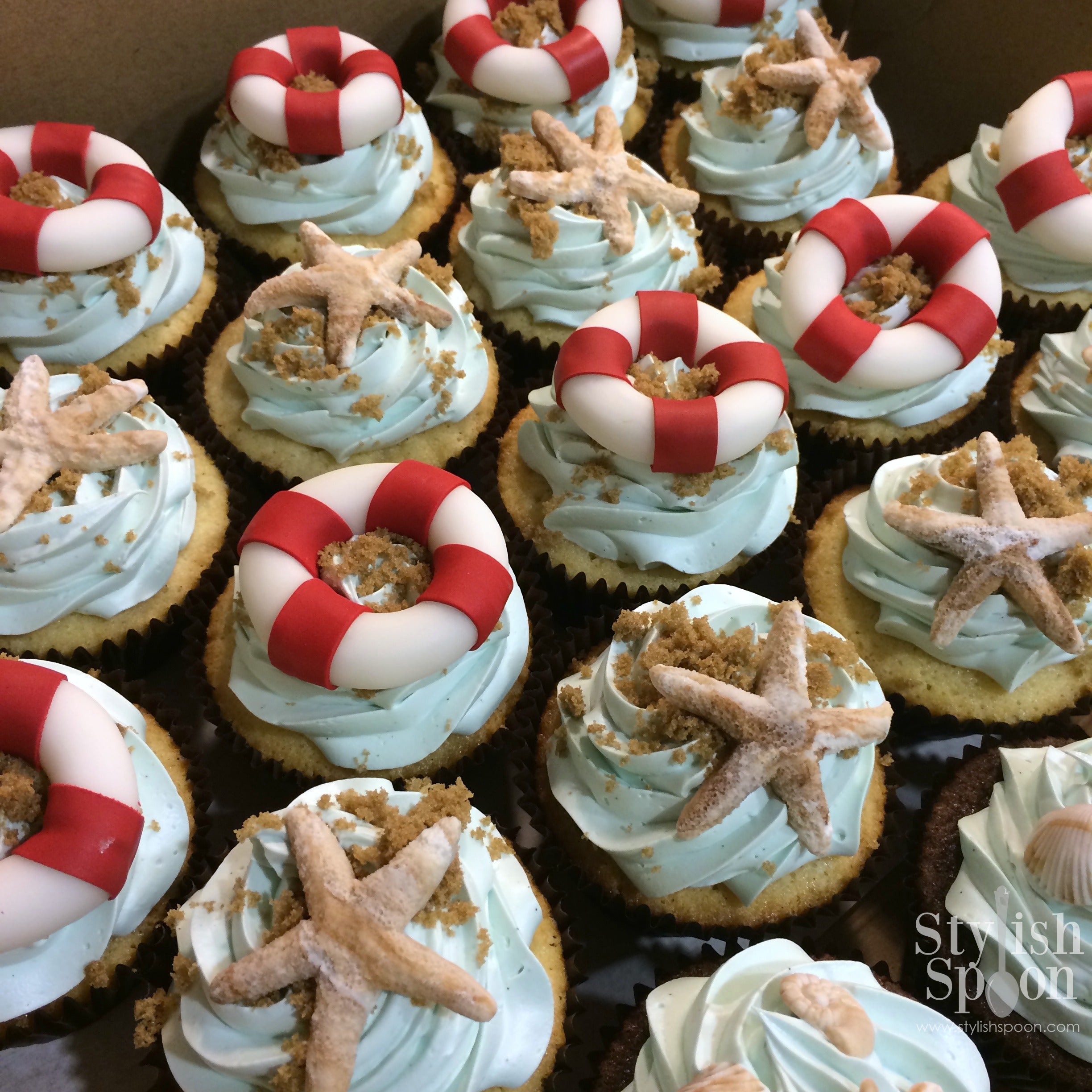 pool party sand dollar beach theme cupcakes