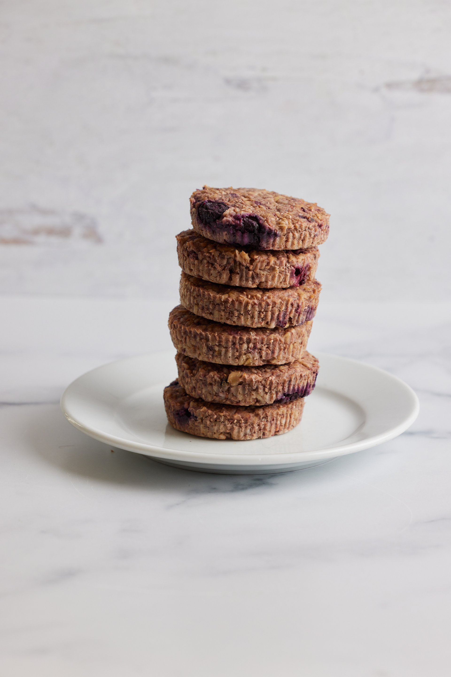 Mixed Berry OatMEAL Cups Stylish Spoon